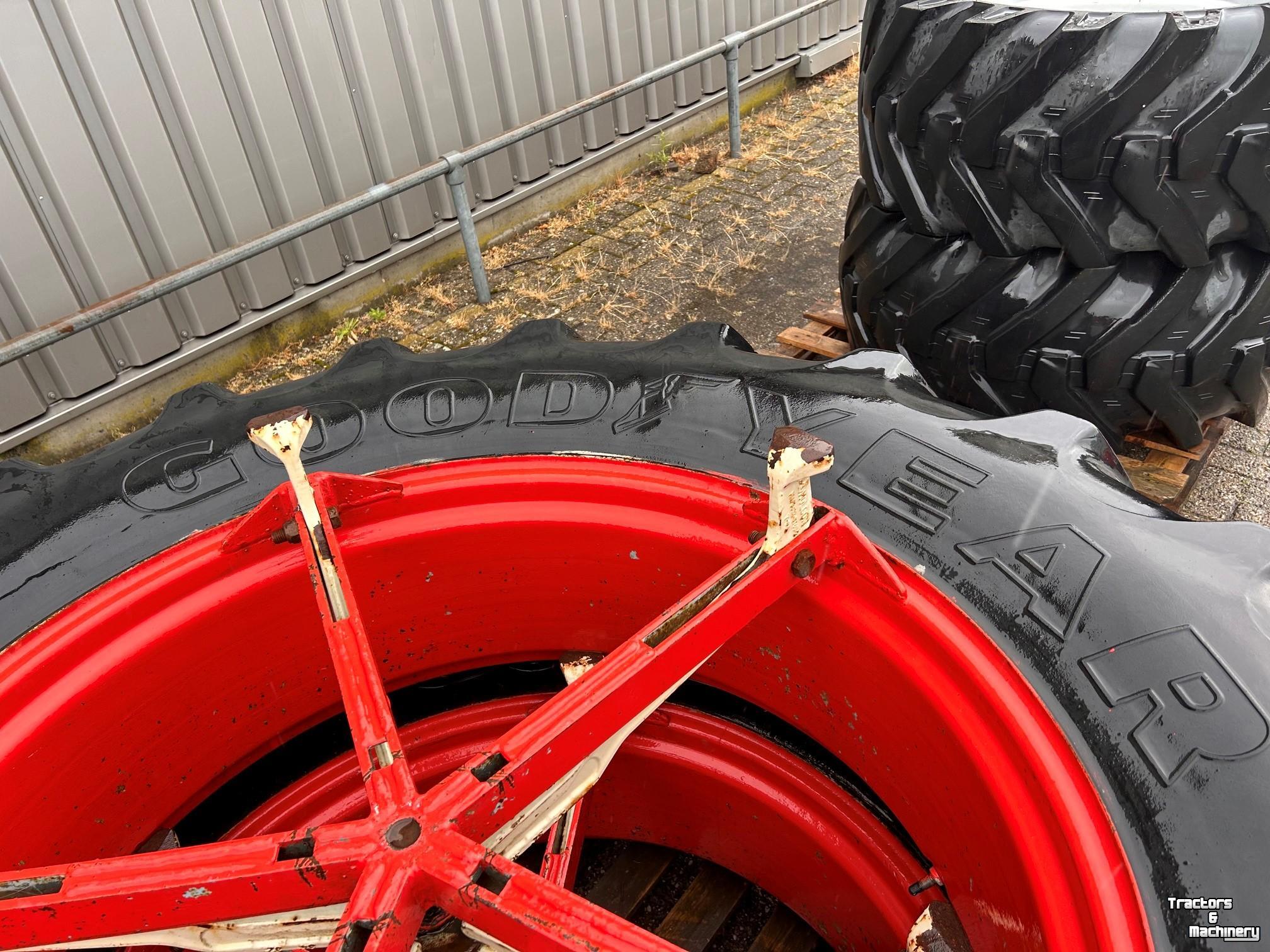 Räder, Reifen, Felgen & Distanzringe Good Year 16.9R38 5 ster dubbellucht