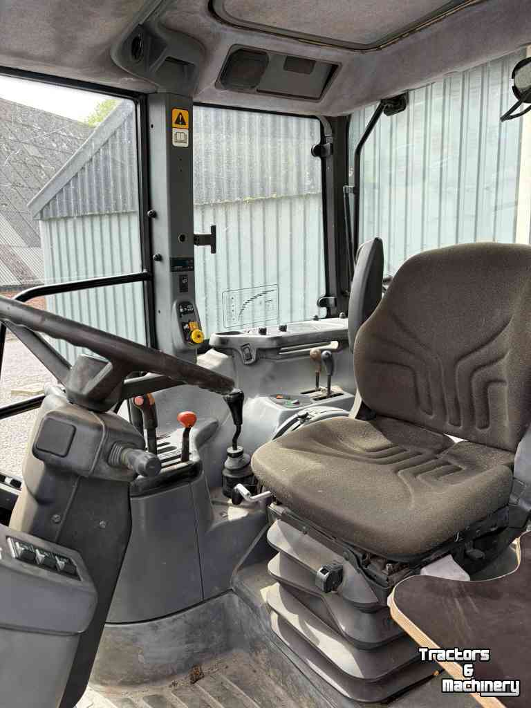 Schlepper / Traktor New Holland TS100 met kruipbak