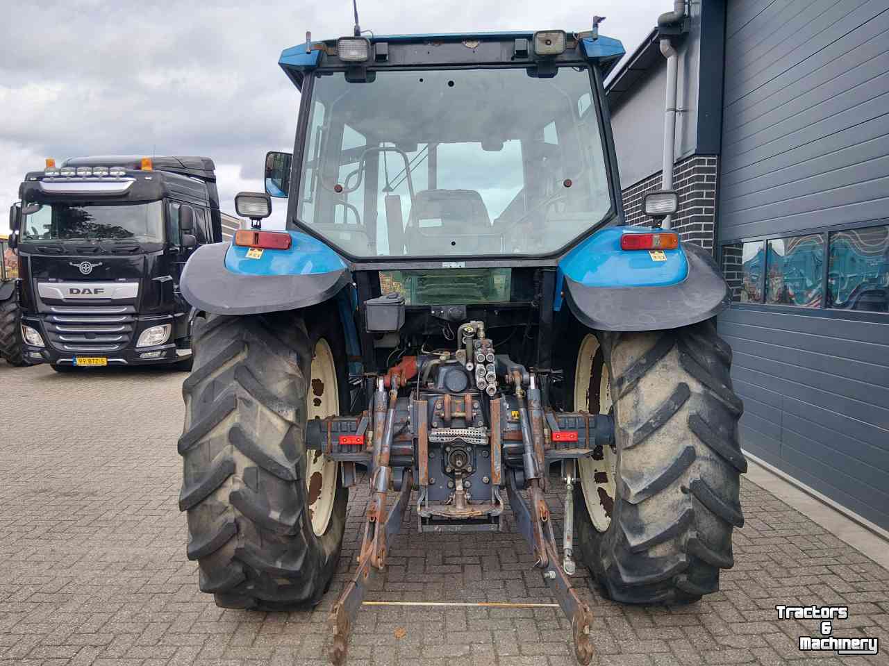 Schlepper / Traktor New Holland TS 110