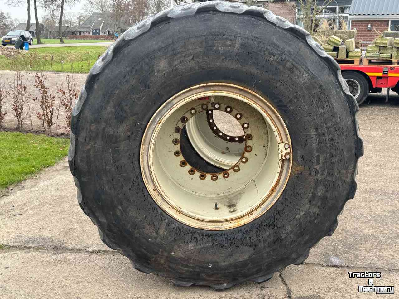 Räder, Reifen, Felgen & Distanzringe Michelin 1050/50R32