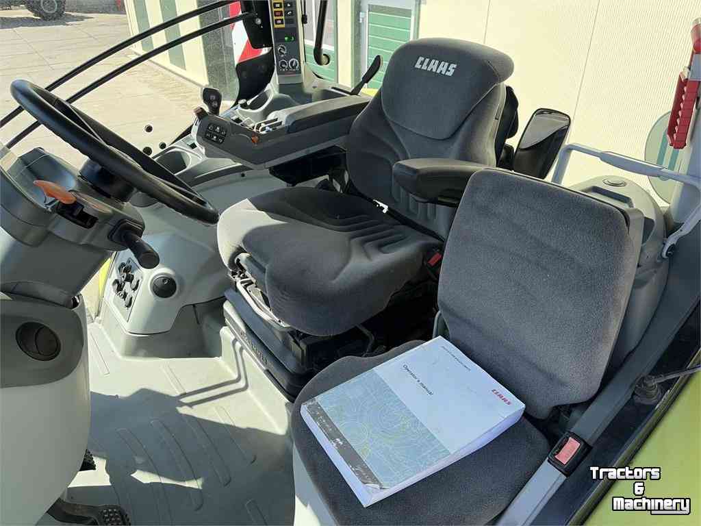 Schlepper / Traktor Claas Axion 830 CMATIC