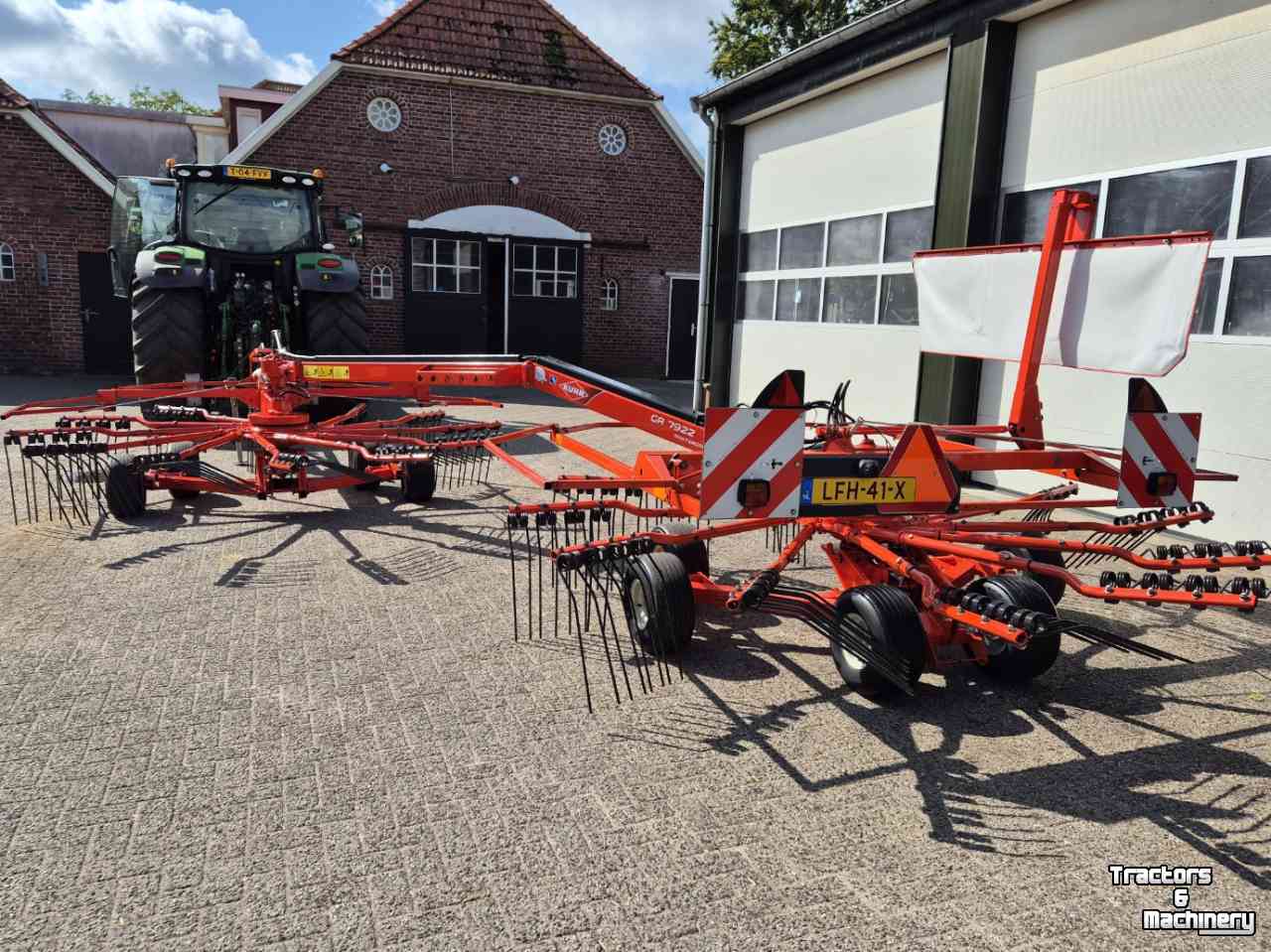 Schwader Kuhn GA7922 treintje zijafleg hark