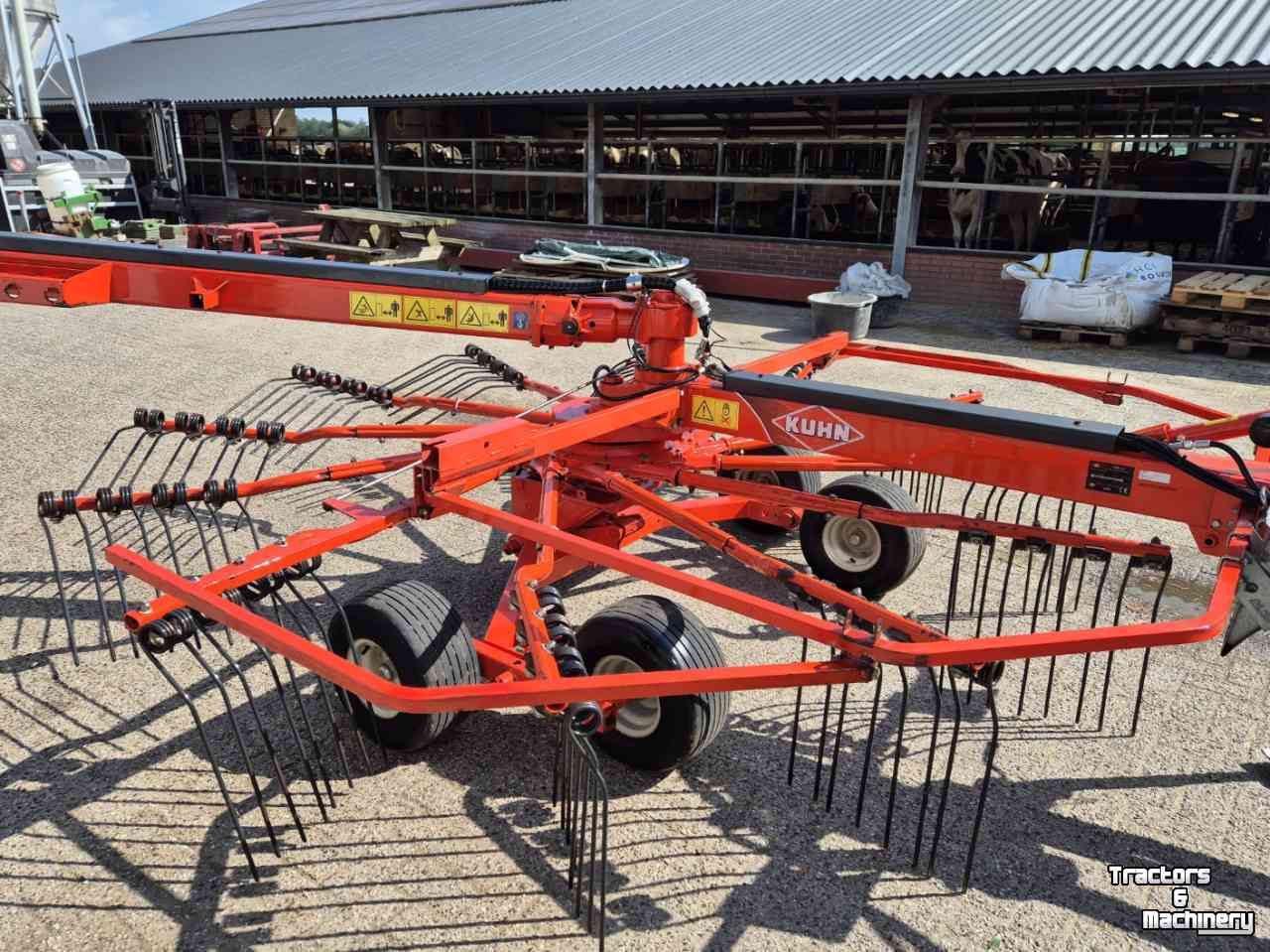 Schwader Kuhn GA7922 treintje zijafleg hark