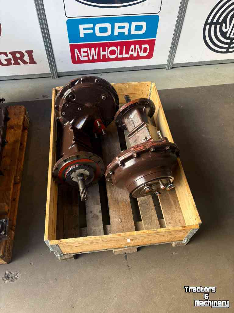 Gebrauchte Teile für Traktoren Fiat 70-66 transmissie en achterassen
