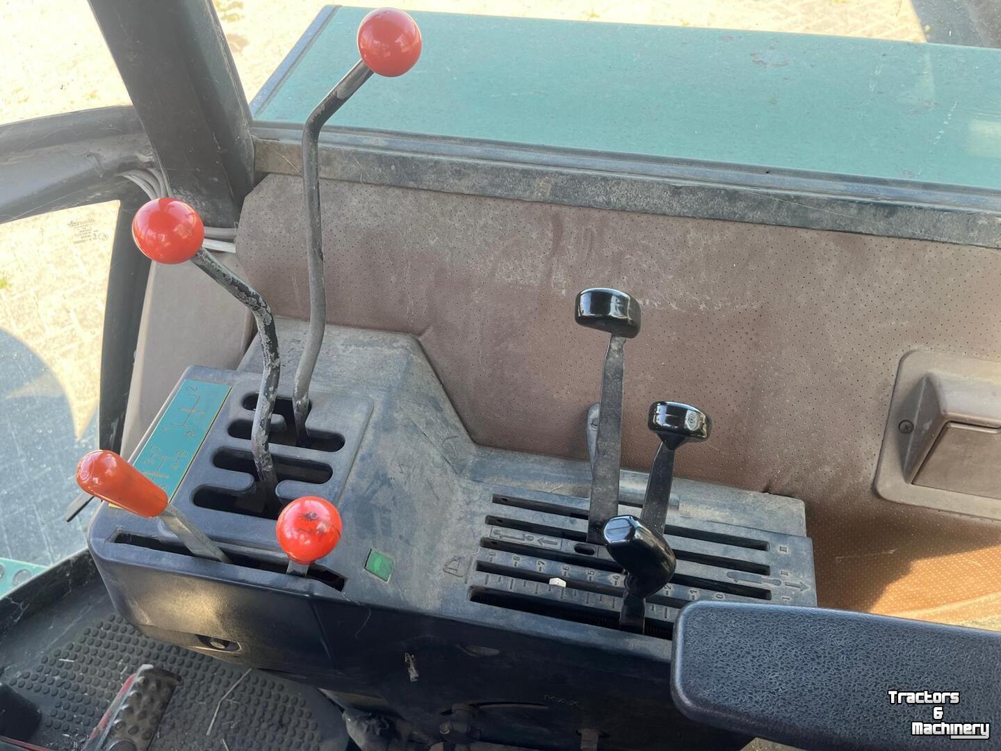Schlepper / Traktor John Deere 3140