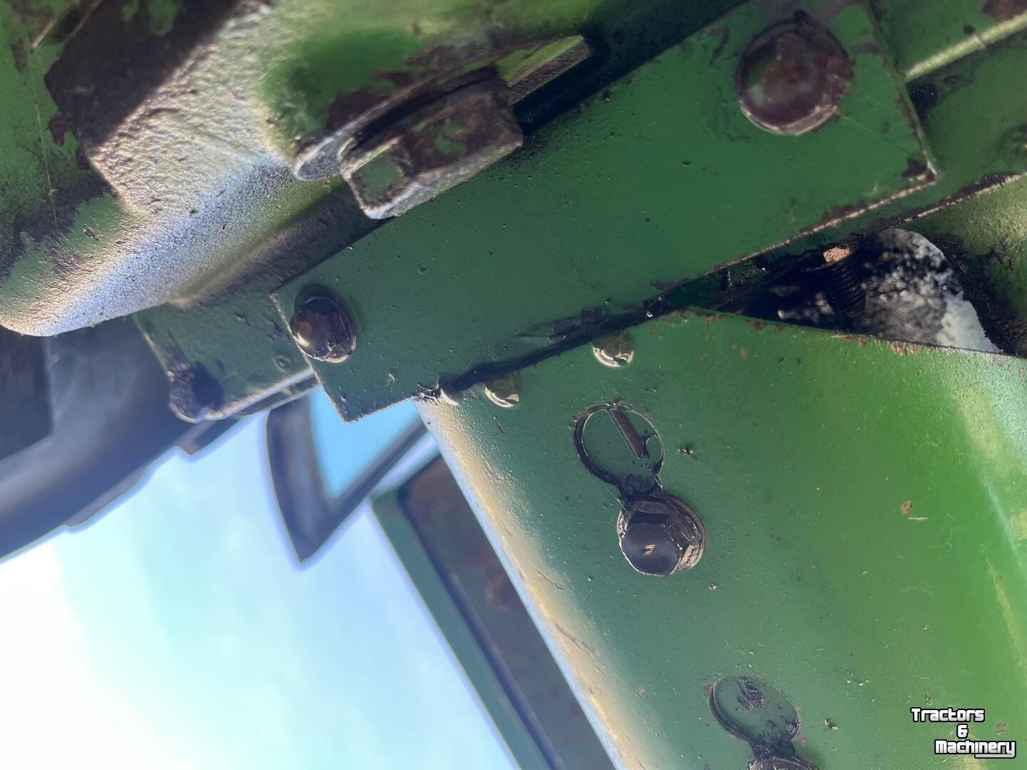 Schlepper / Traktor John Deere 3140