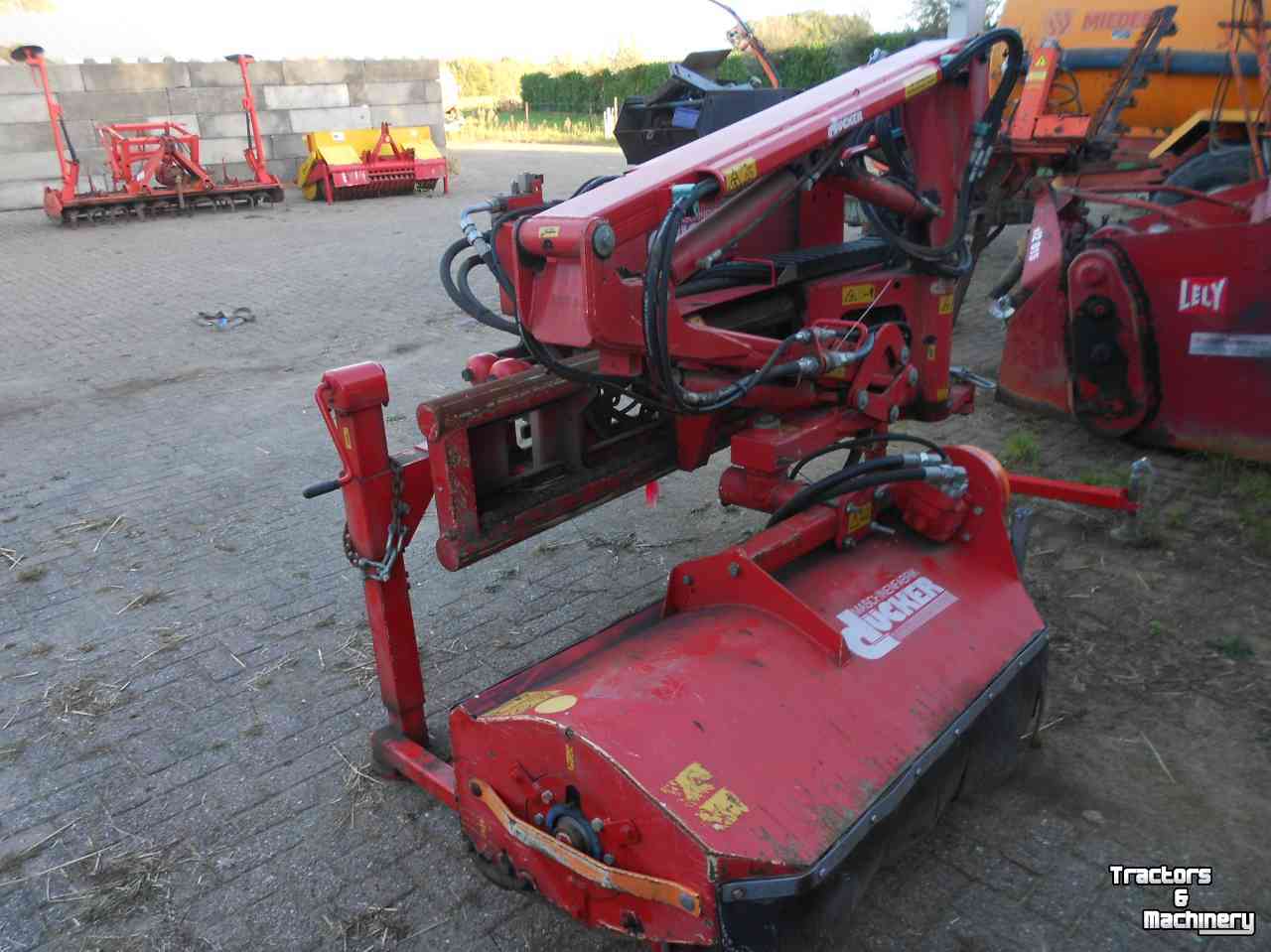 Schlegelmulchgeräte Ducker frontuitvoering unimog