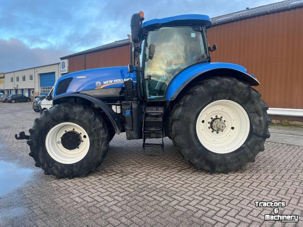 Schlepper / Traktor New Holland T 7.220 AC
