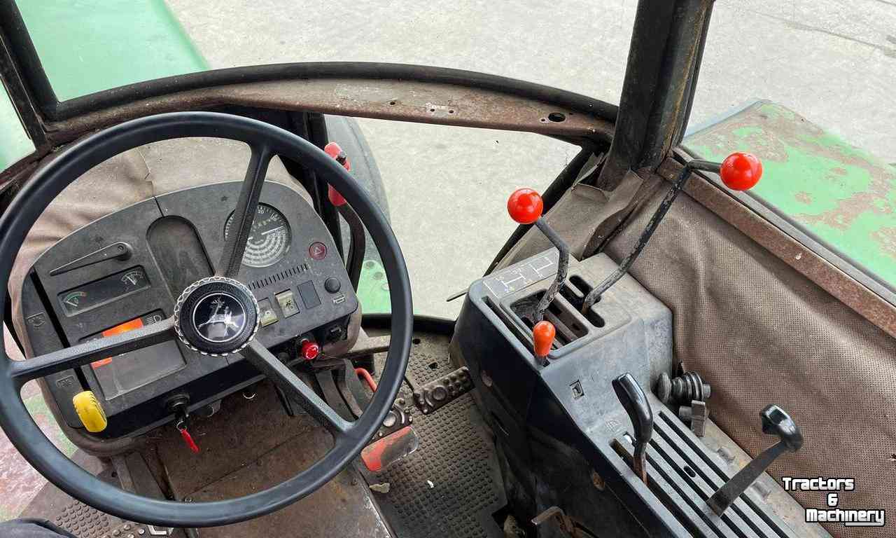 Schlepper / Traktoren John Deere 1640 2WD Tractor