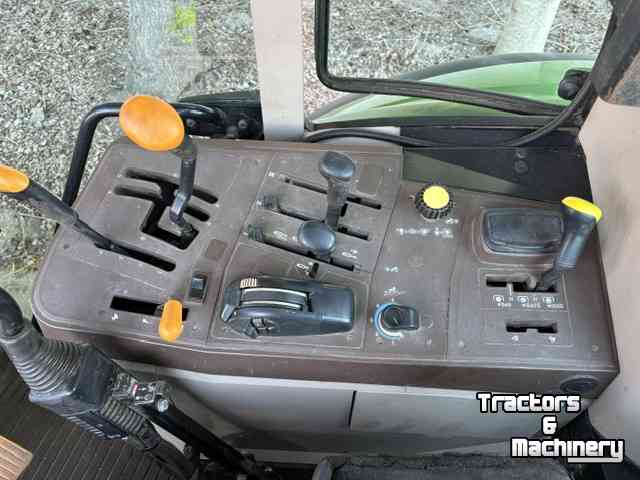Schlepper / Traktor John Deere 6320