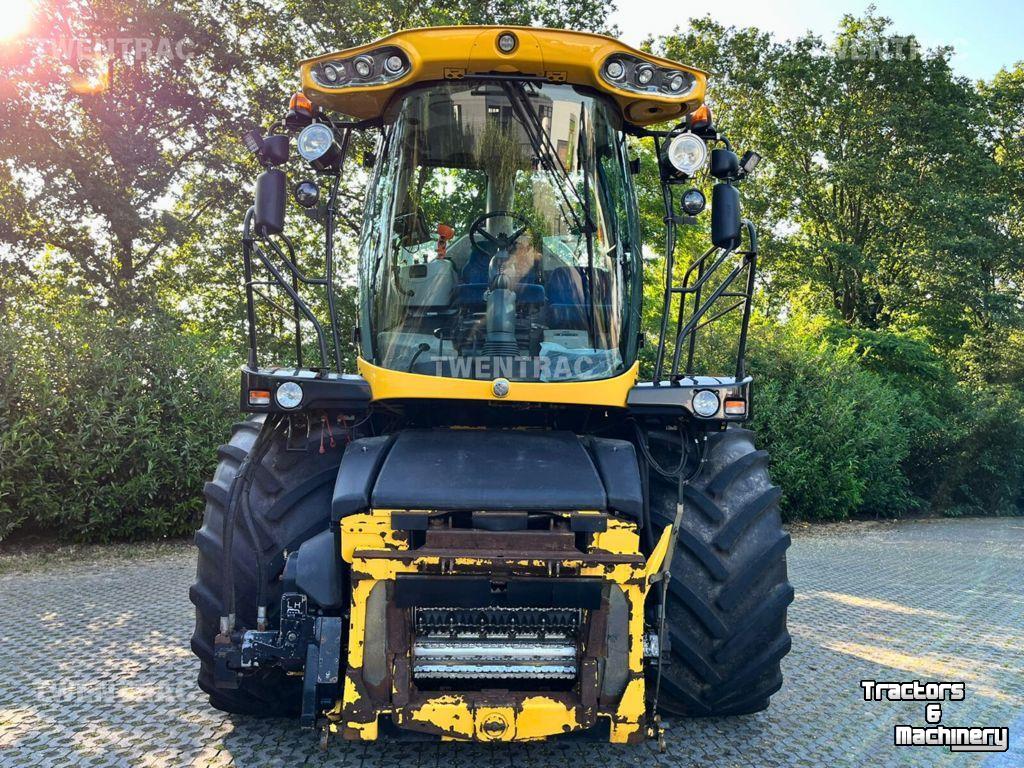 Feldhäcksler New Holland FR 700 hakselaar