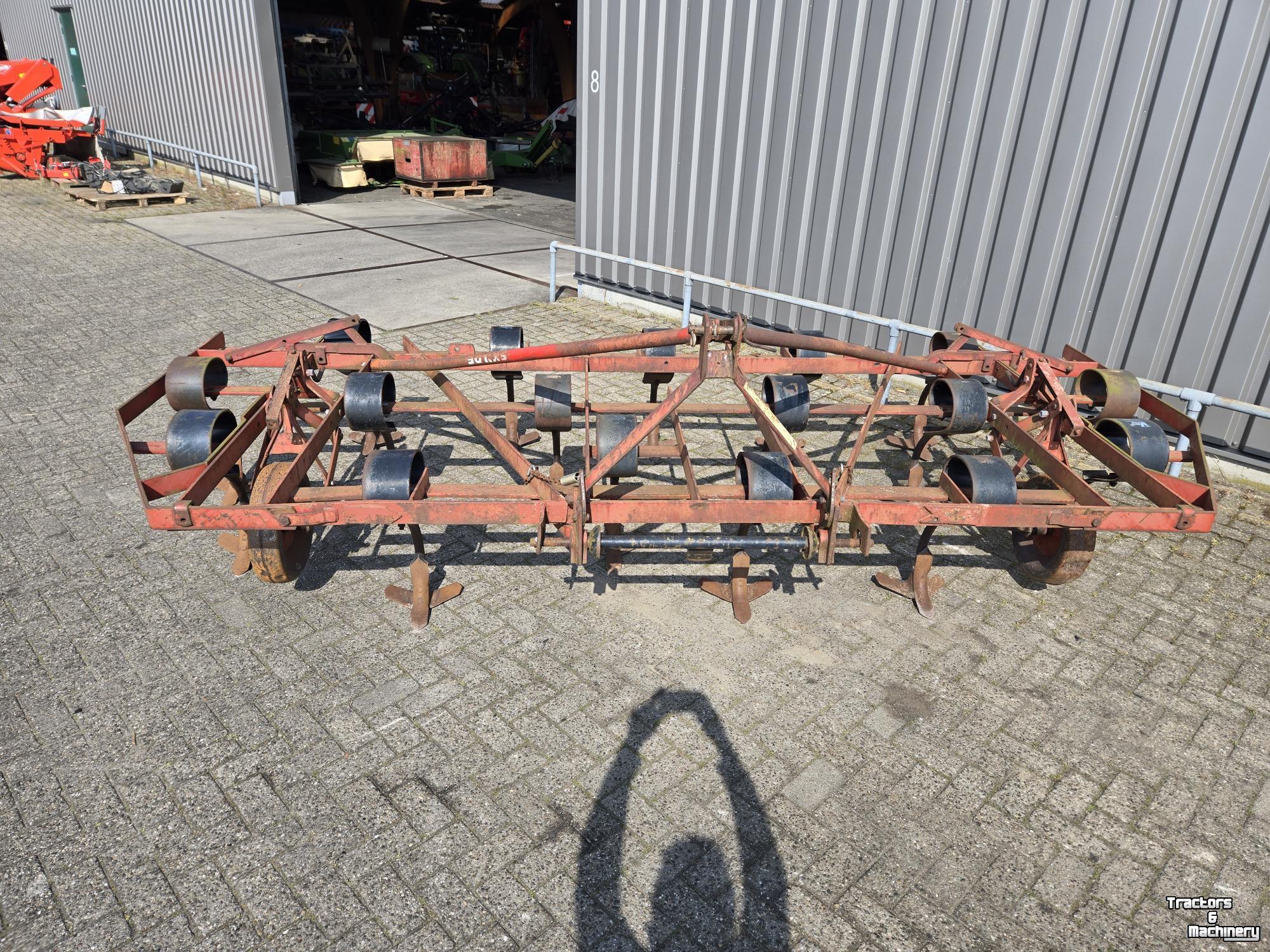 Grubber Kongskilde 4.5 mtr cultivator