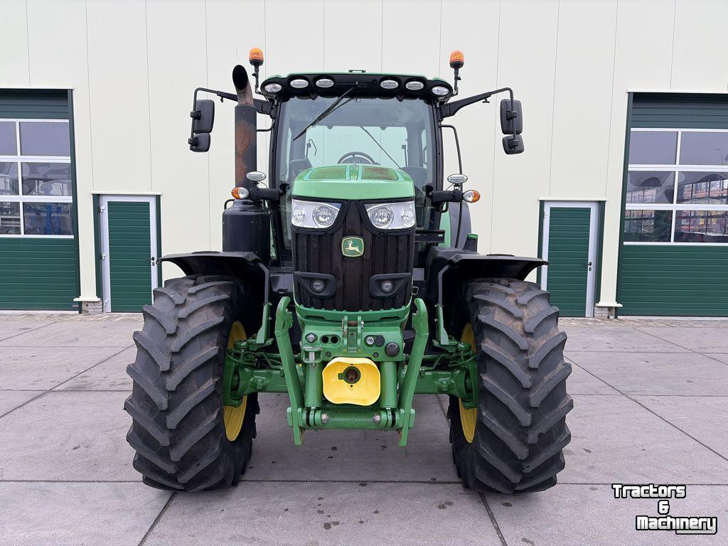 Schlepper / Traktor John Deere 6215R