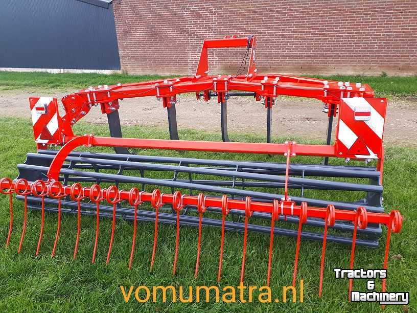 Tiefenlockerer ADV Technik woeler diepwoeler met buizenrol