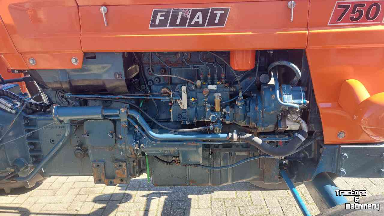 Schlepper / Traktoren Fiat 750 H 2WD