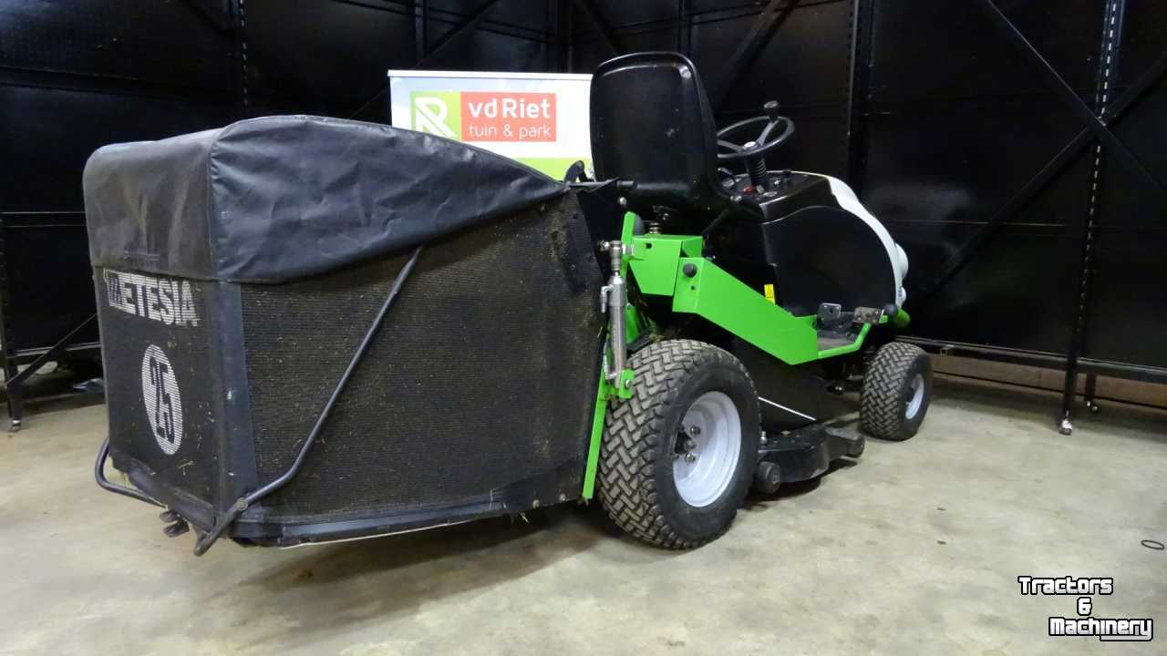 Aufsitzrasenmäher Etesia Hydro 100
