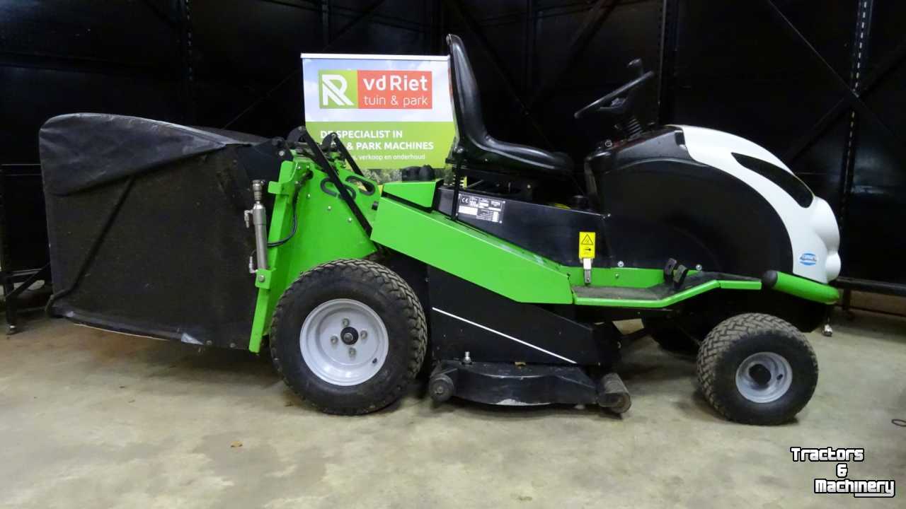 Aufsitzrasenmäher Etesia Hydro 100