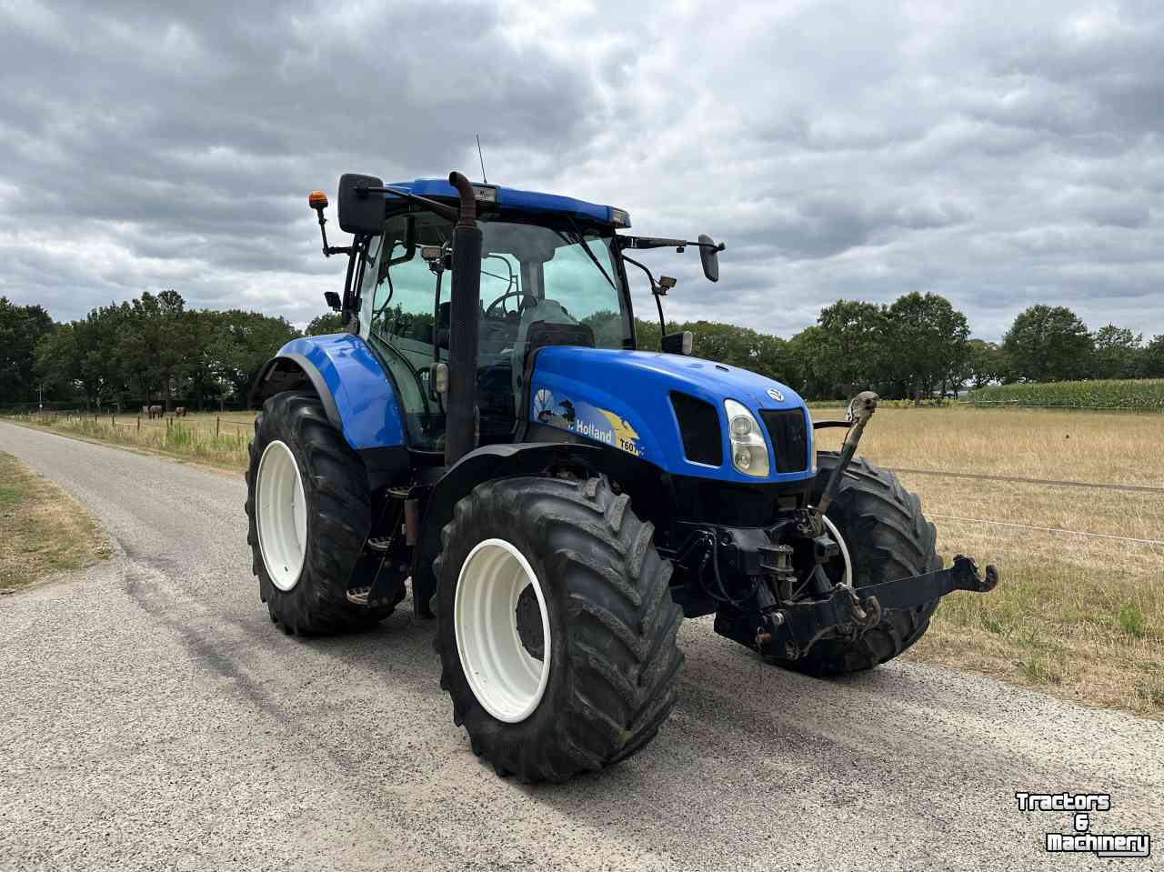 Schlepper / Traktor New Holland T6070