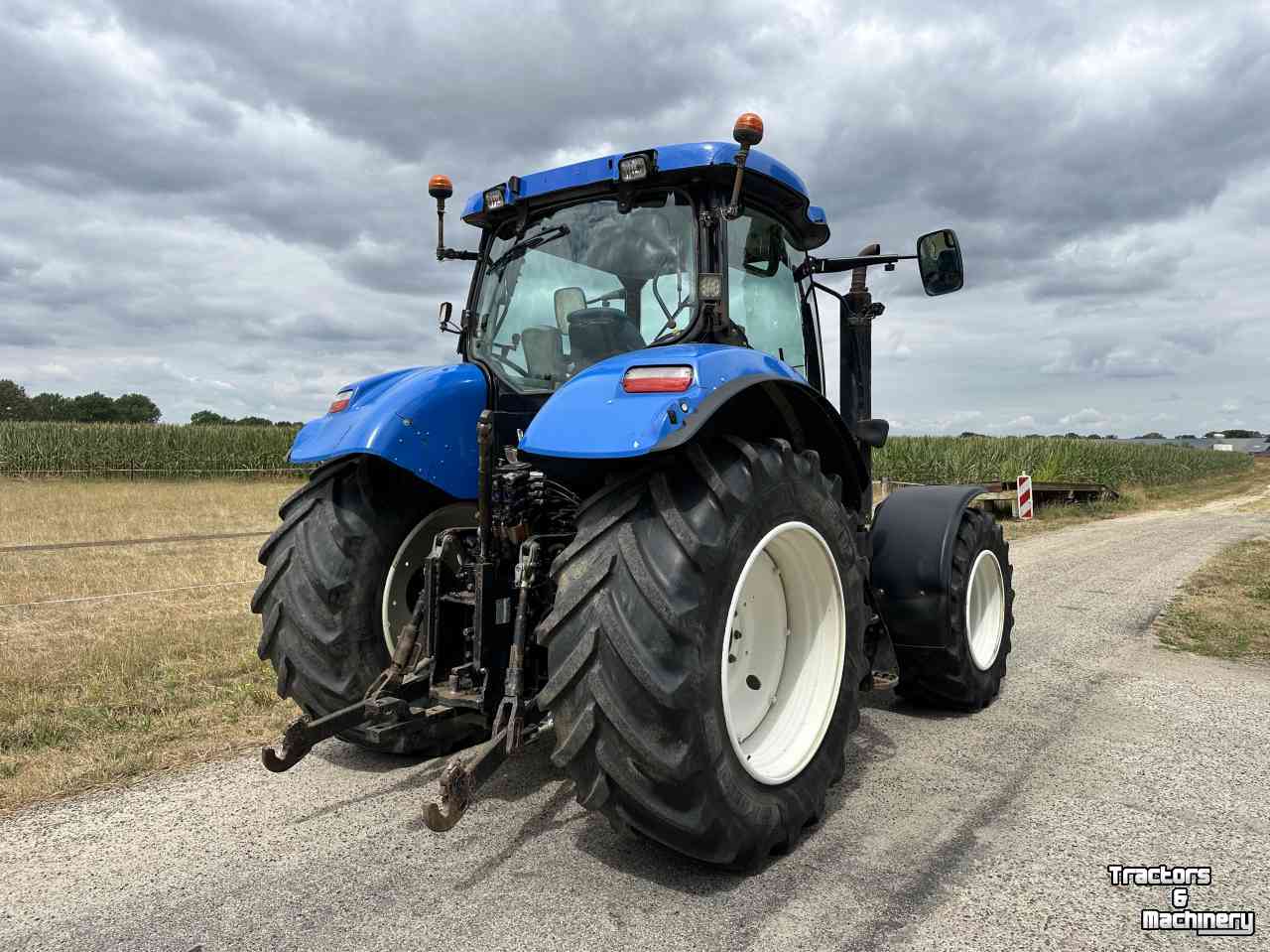 Schlepper / Traktor New Holland T6070