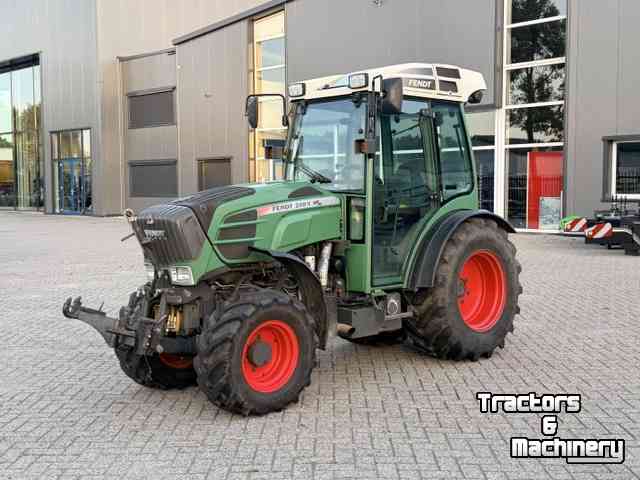 Obsttraktor Fendt 208v, geveerde vooras, fronthef en pto