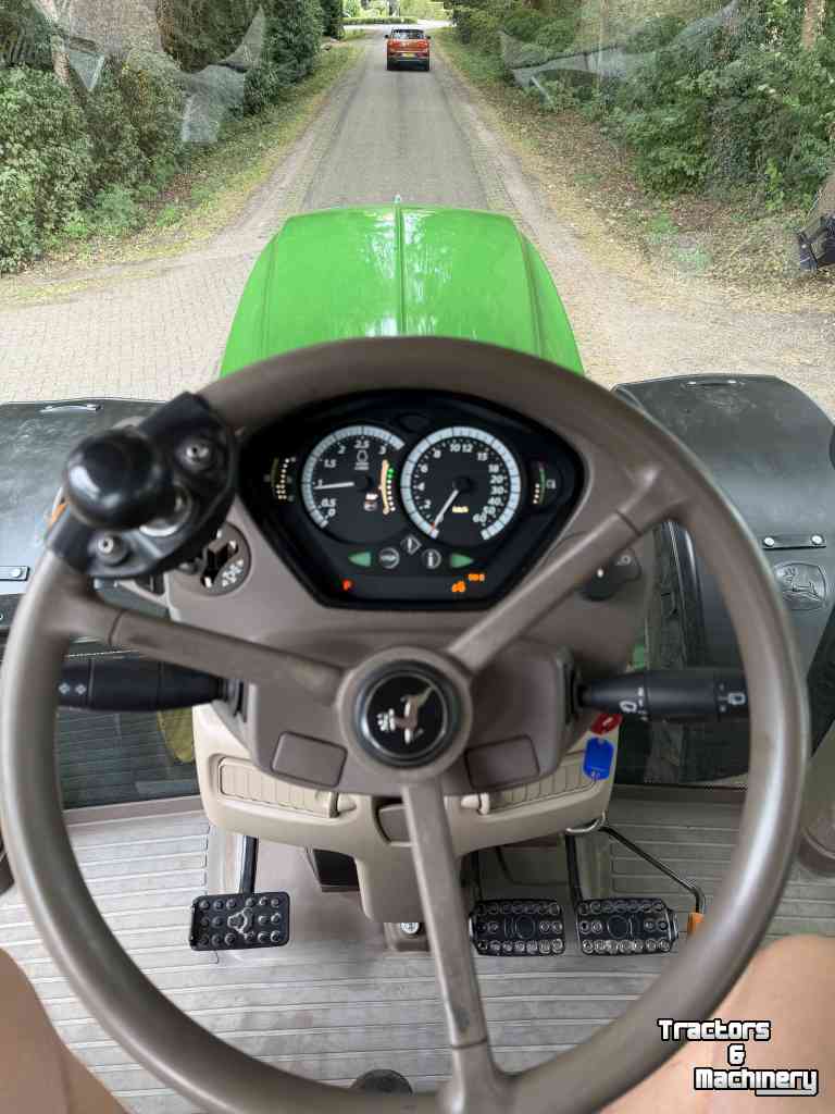 Schlepper / Traktor John Deere 6215R