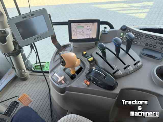 Schlepper / Traktor John Deere 6115R