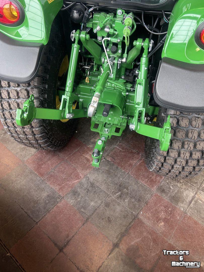 Obsttraktor John Deere 3046R