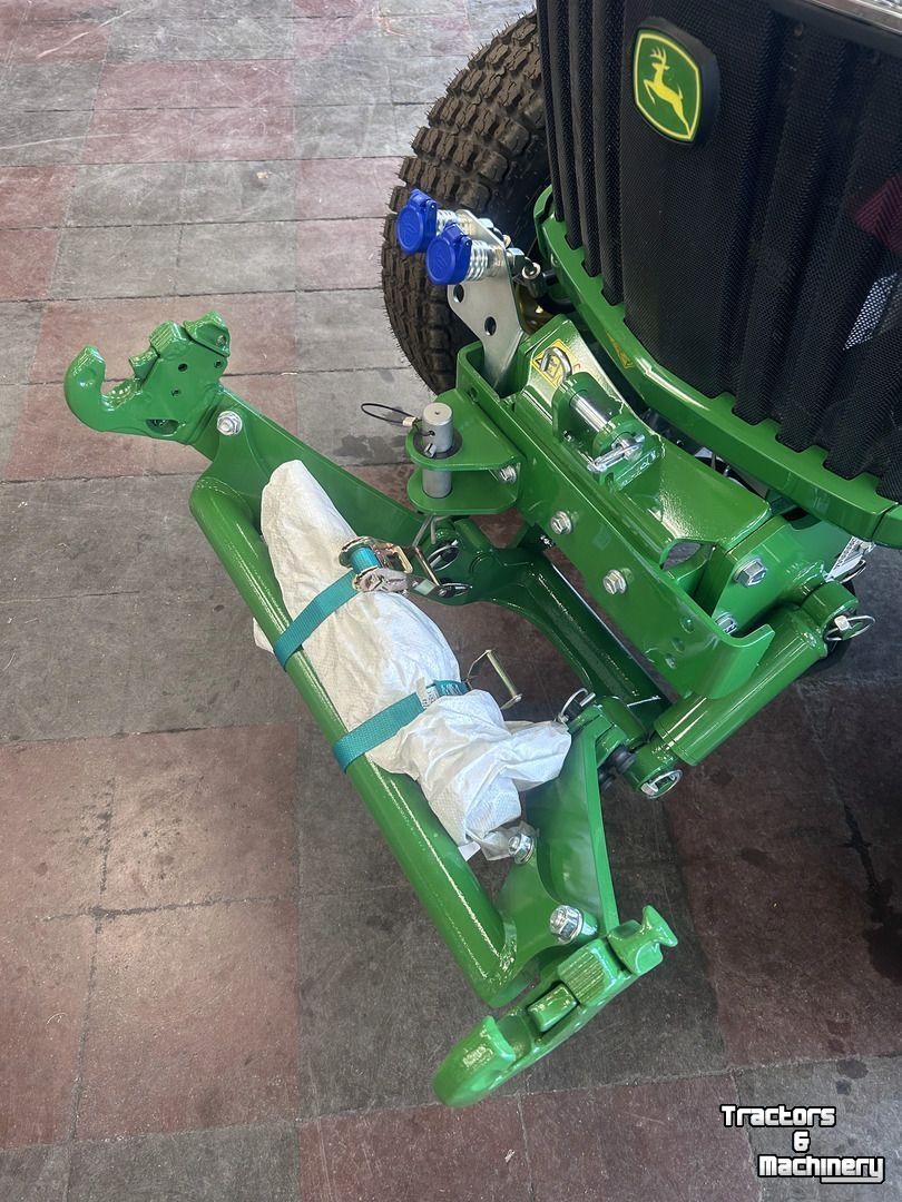 Obsttraktor John Deere 3046R