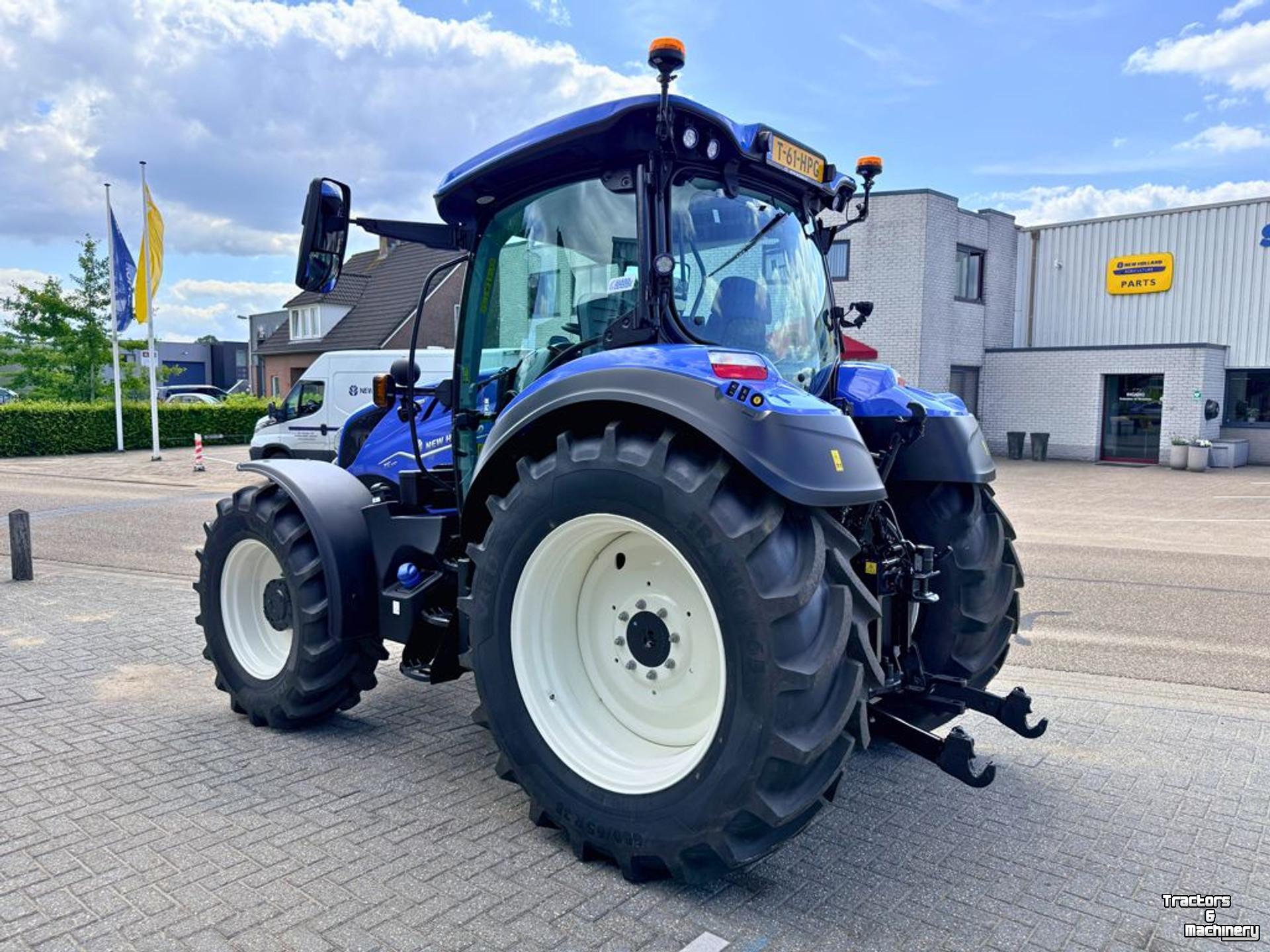 Schlepper / Traktor New Holland T5.140 AC Stage V