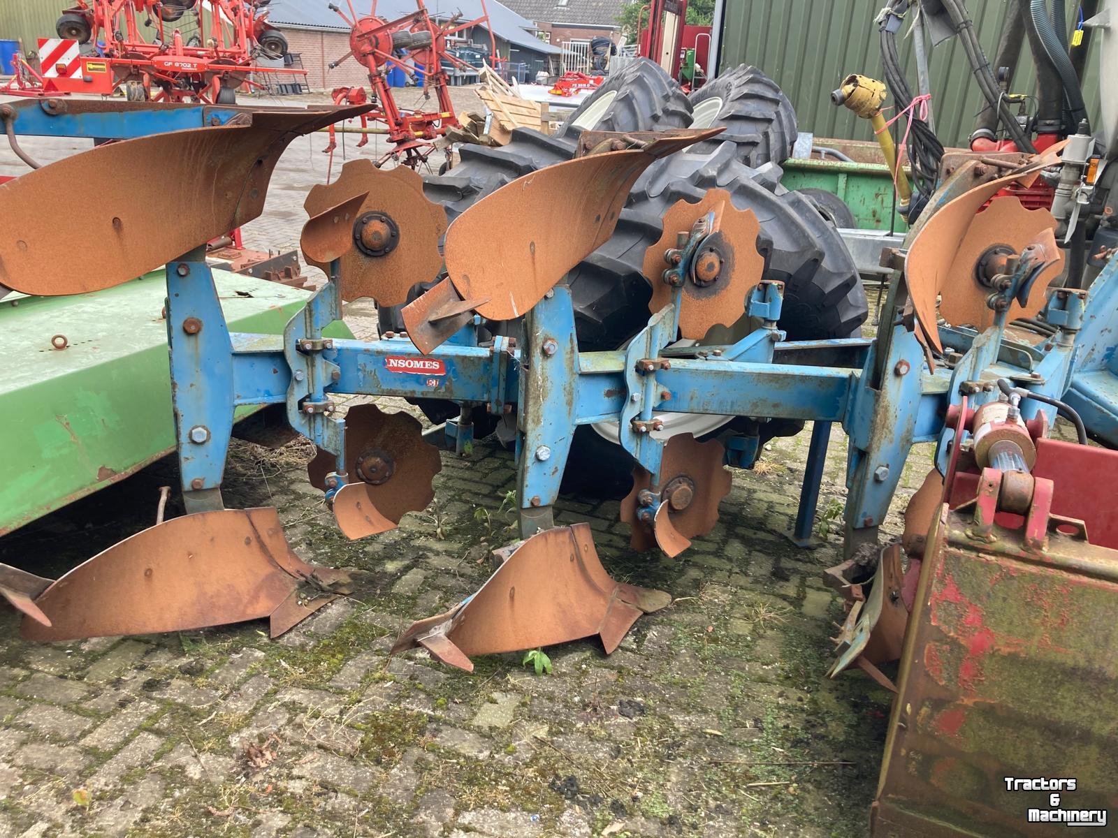 Pflüge Ransomes DP7