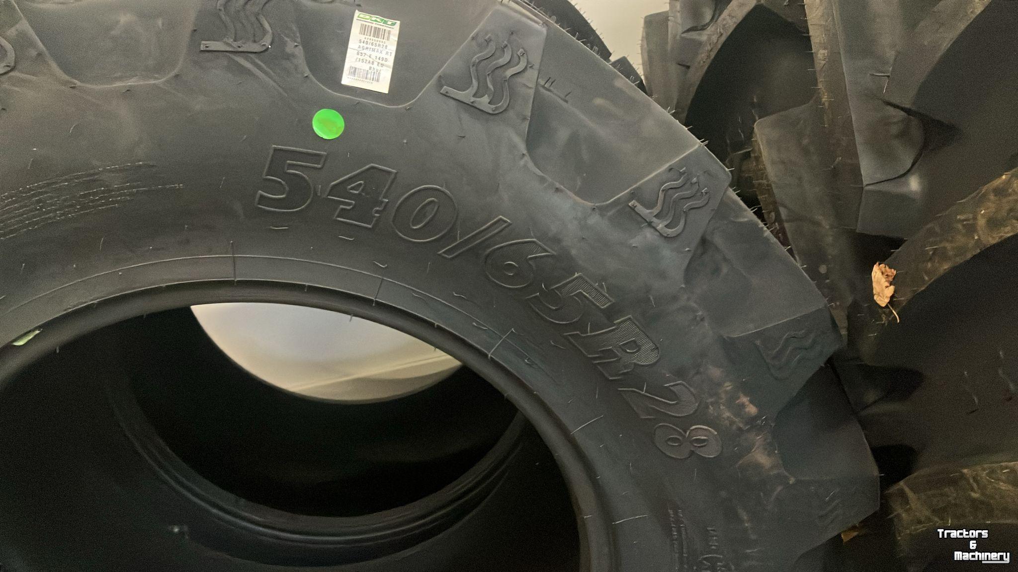 Räder, Reifen, Felgen & Distanzringe BKT 540/65R28 en 650/65R38
