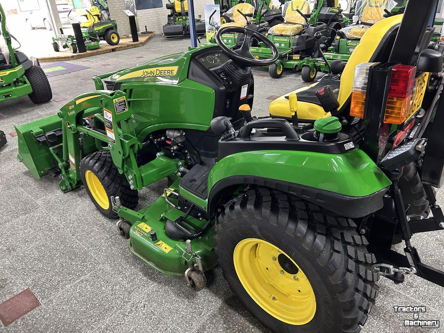 Obsttraktor John Deere 2026R