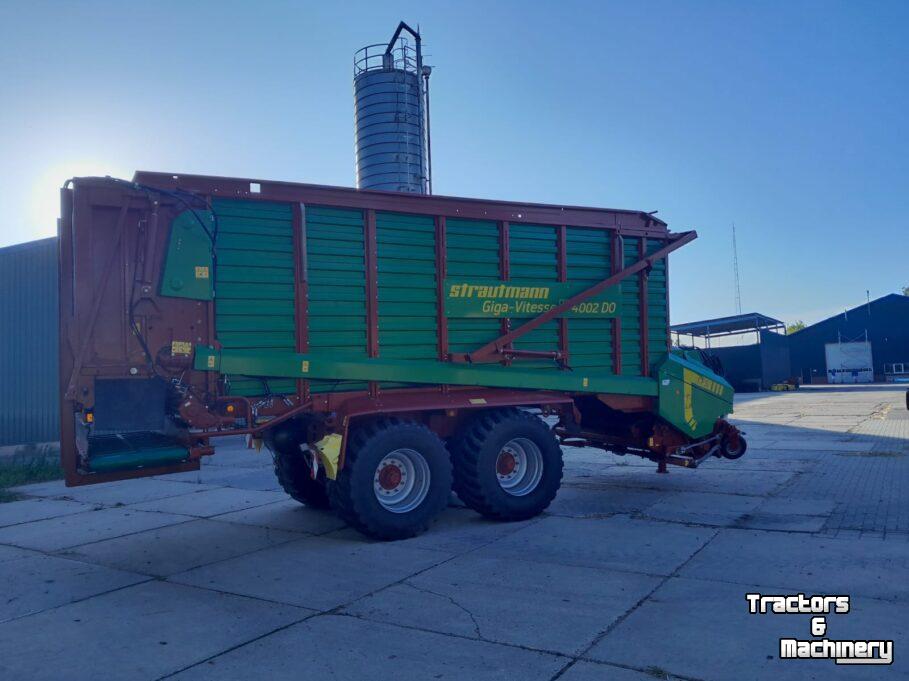 Lade- und Dosierwagen Strautmann Giga Vitesse 4002 DO