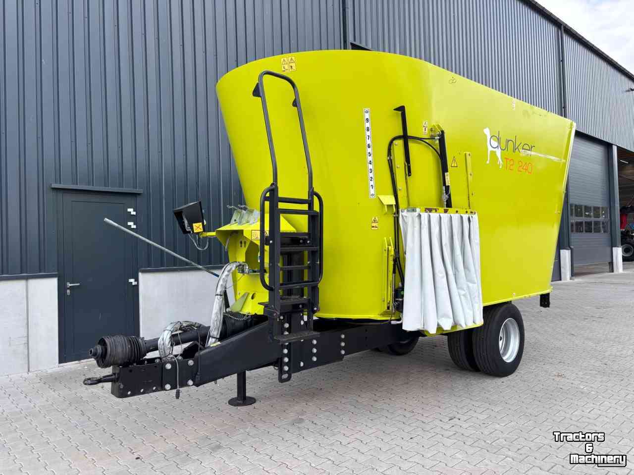 Futtermischwagen Vertikal Storti T2-240