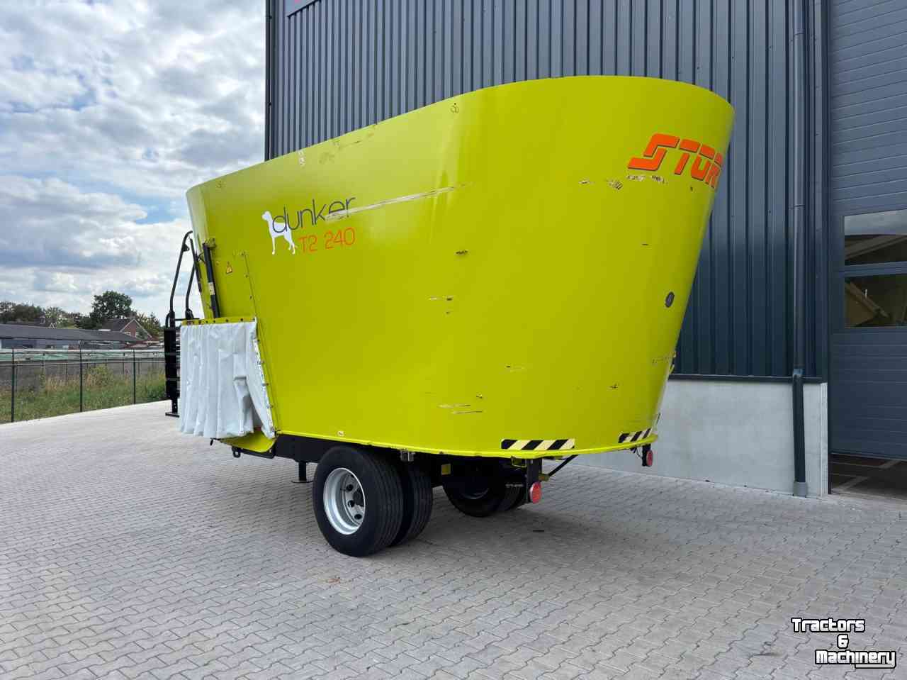 Futtermischwagen Vertikal Storti T2-240