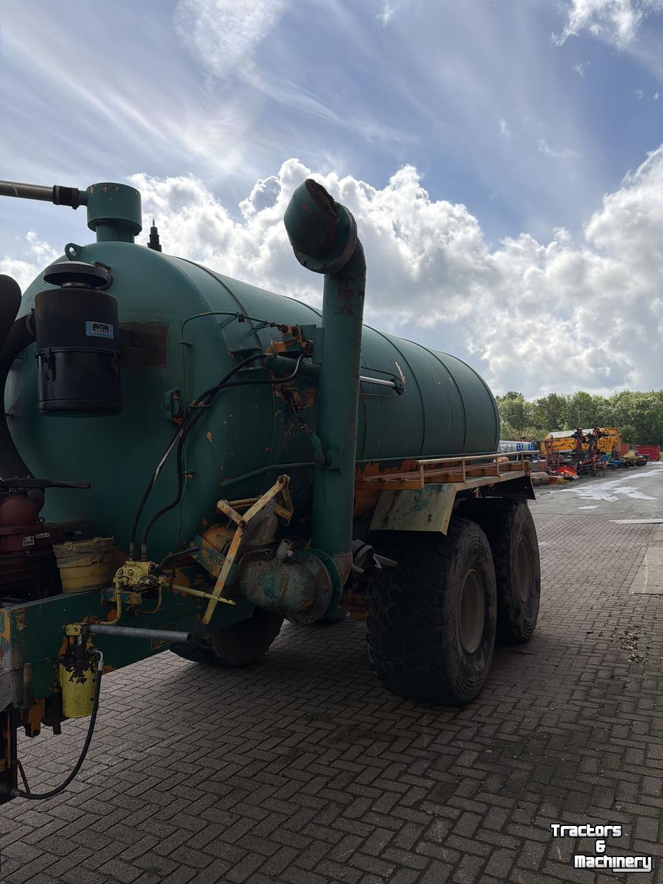 Gülletankwagen / Güllefässer Veenhuis Waterwagen