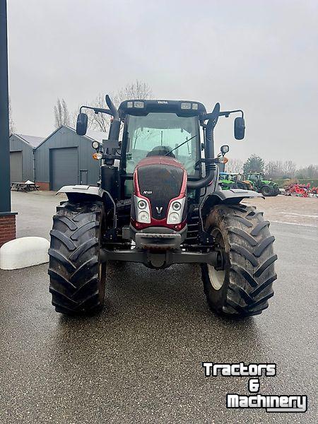 Schlepper / Traktor Valtra Valtra - N123 Hitech5