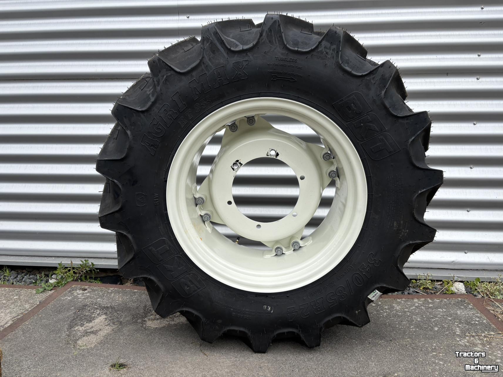 Räder, Reifen, Felgen & Distanzringe BKT Agrimax RT-855
