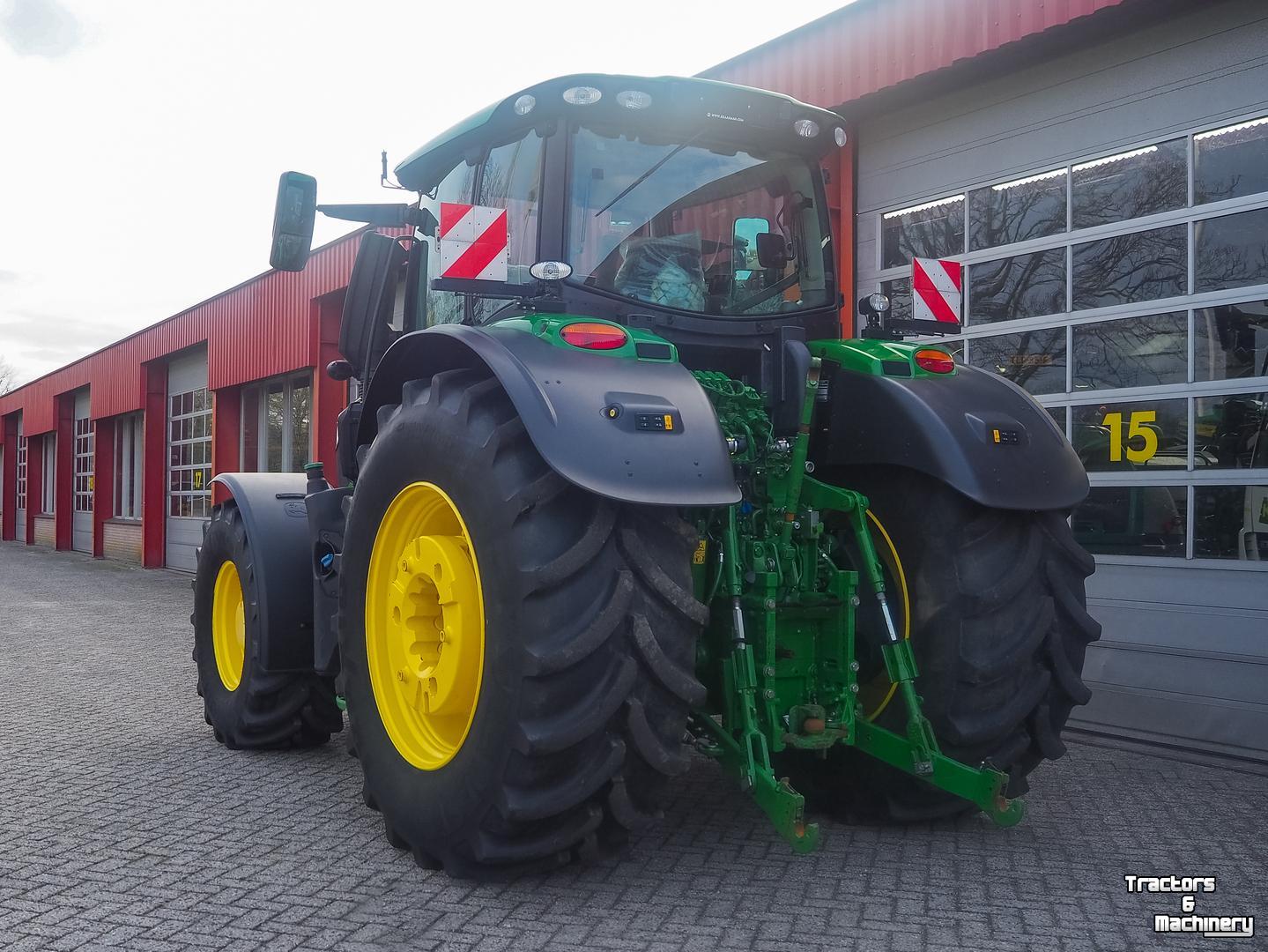 Schlepper / Traktor John Deere 6R 230