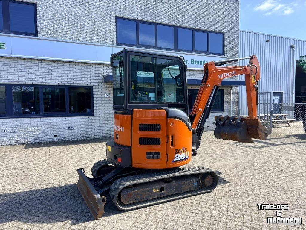 Minibagger Hitachi ZX26U