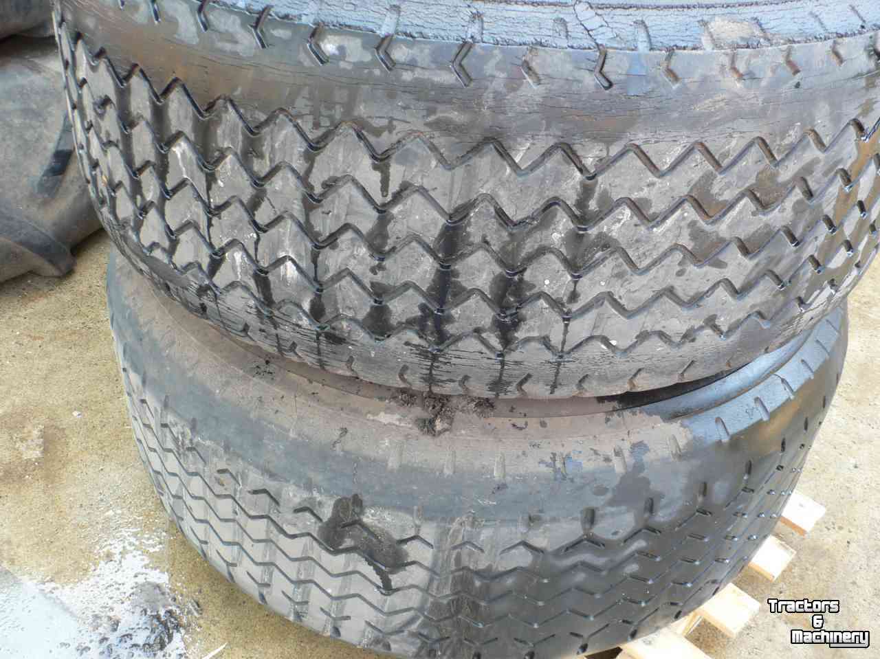 Räder, Reifen, Felgen & Distanzringe Michelin 18 R 22,5