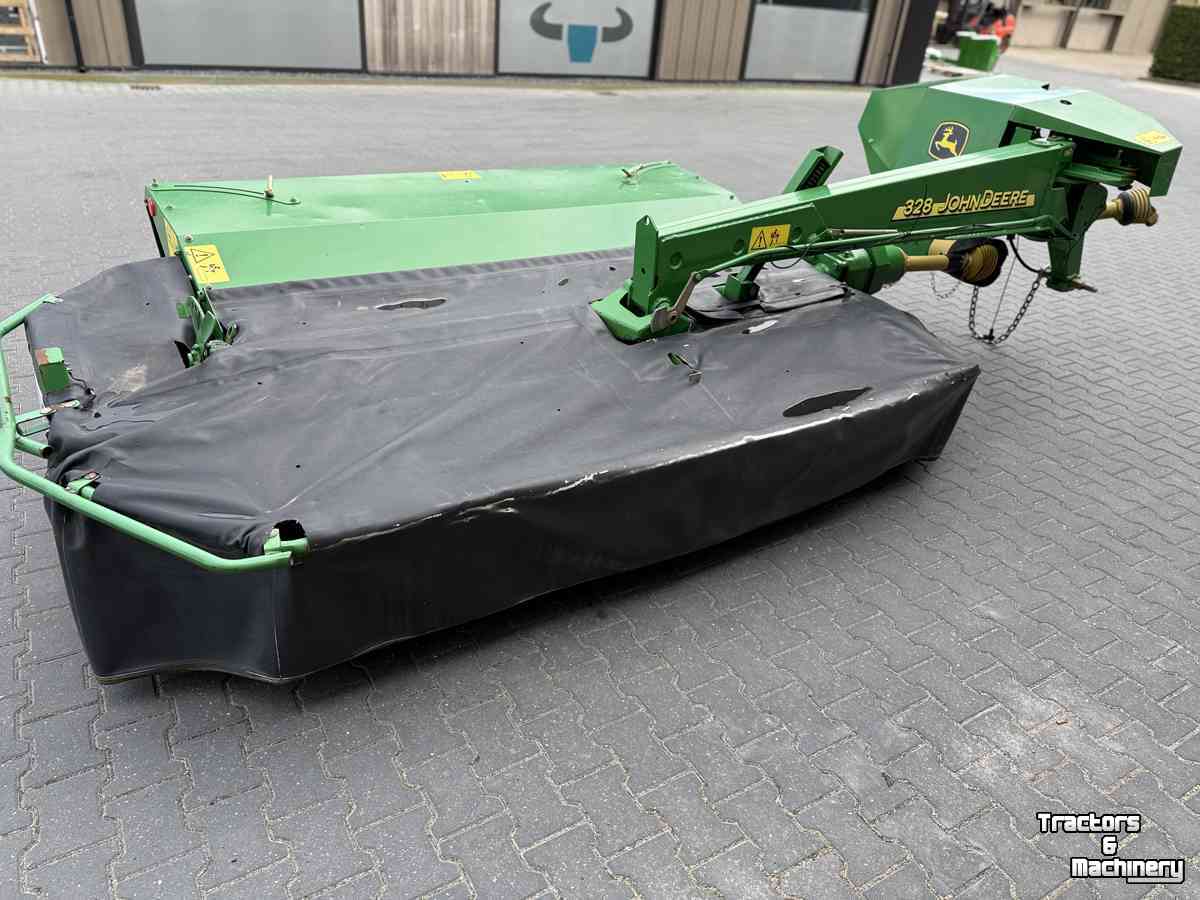 Mähwerk John Deere 328 DISC maaier