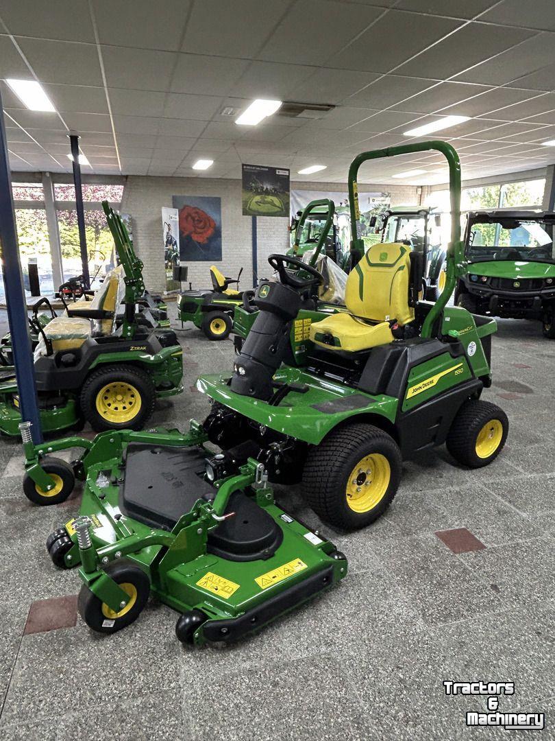 Aufsitzrasenmäher John Deere 1550