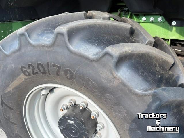 Feldhäcksler Krone BigX 580, EF300 pickup, EC 600-2 8R. maisbek.