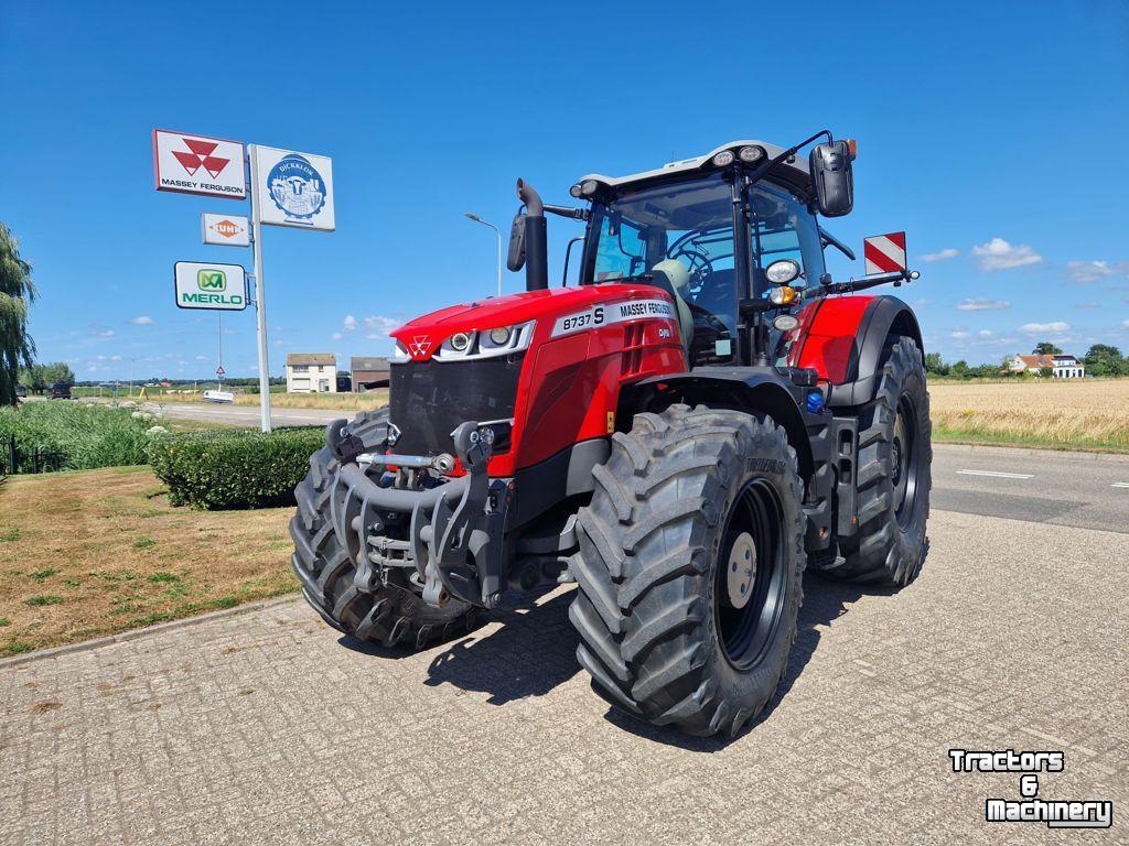 Schlepper / Traktor Massey Ferguson TREKKER 8737  DYNAV-T