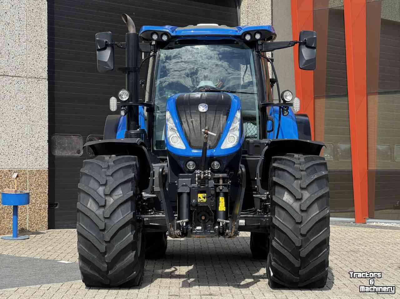 Schlepper / Traktor New Holland T7.270AC Stage V Fronthef +pto Lucht  GPS  4407u