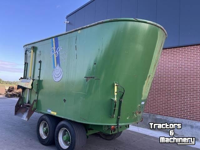 Futtermischwagen Peecon 26M³