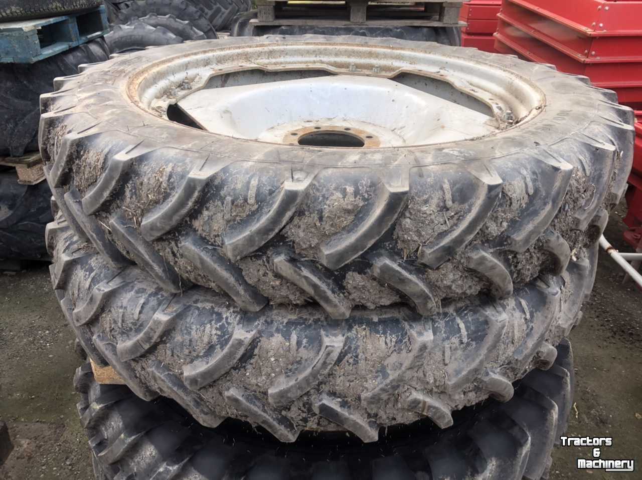 Räder, Reifen, Felgen & Distanzringe Kleber 12.4r46 maxxum 5100 serie