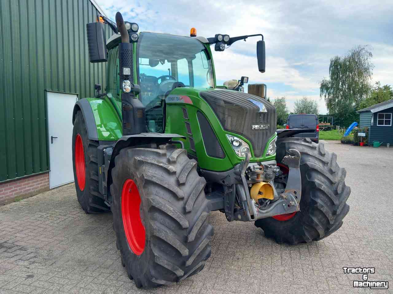 Schlepper / Traktoren Fendt 724 Profi S4