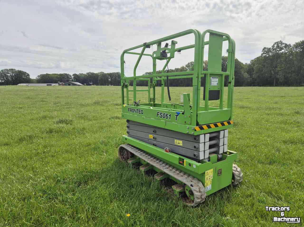 Scherenarbeitsbühnen  Fronteq FS0610T Schaar hoogwerker rups